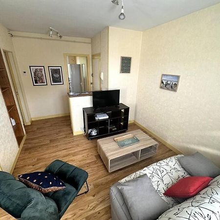 Appartement Proche De L'Hyper-Centre Avec Garage Caen Luaran gambar